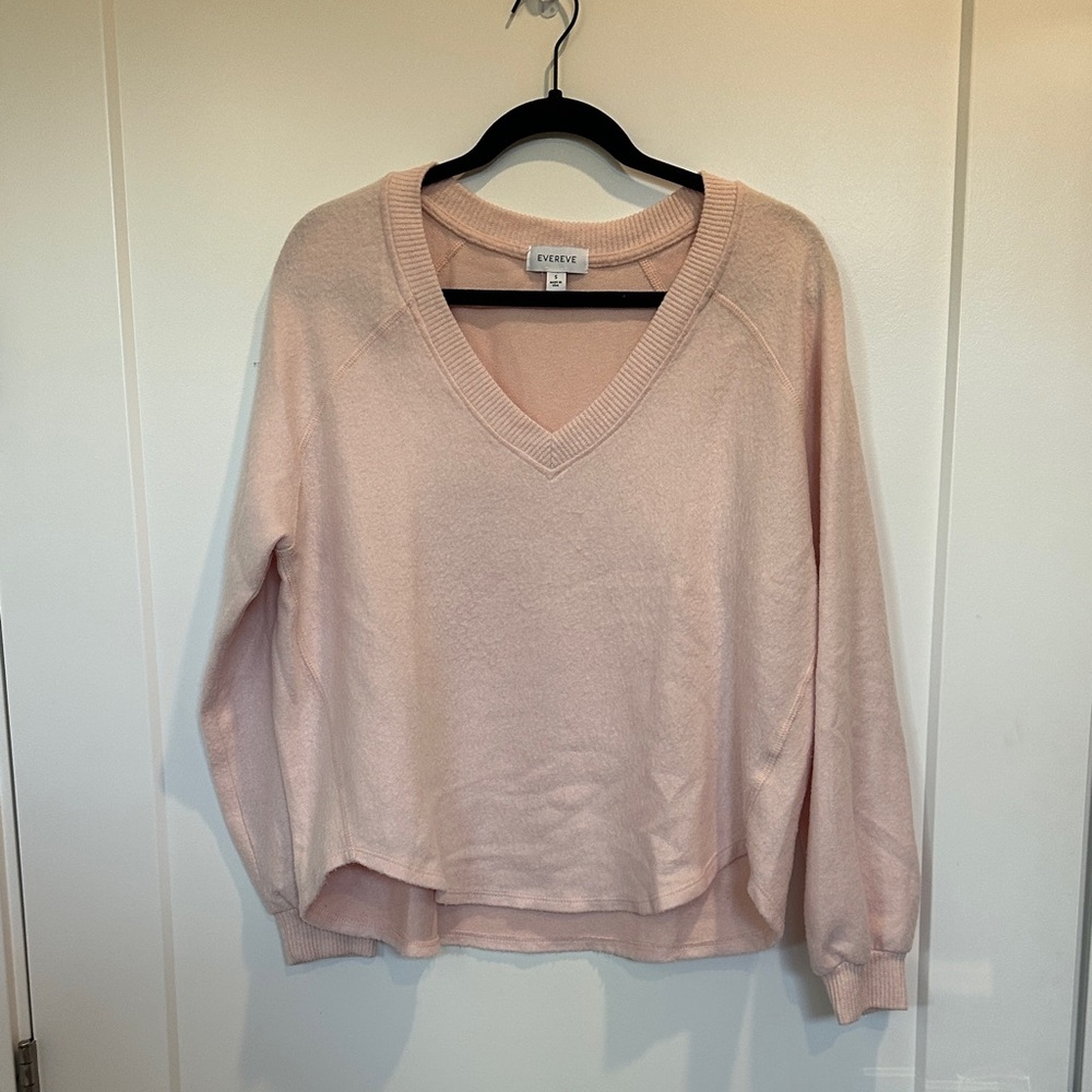 Evereve Soft Pink V-Neck Sweater